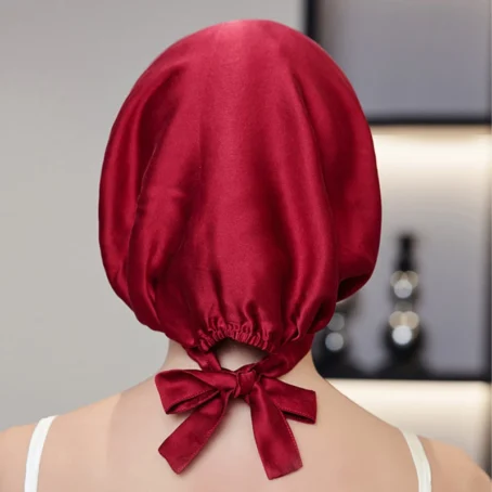bonnet-en-satin-de-soie