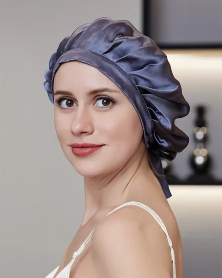 bonnet-en-satin-de-soie